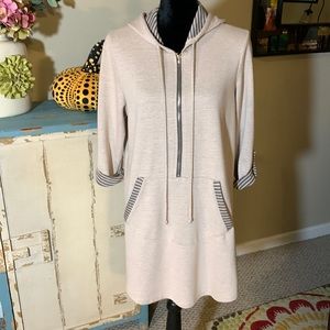 NWOT Blue Curl Sweatshirt Zipper Tunic Hoodie. Size L